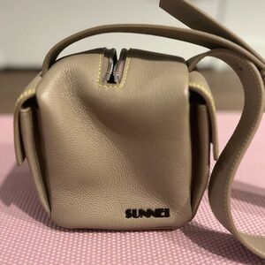 Sunnei Lacubetto bag tan